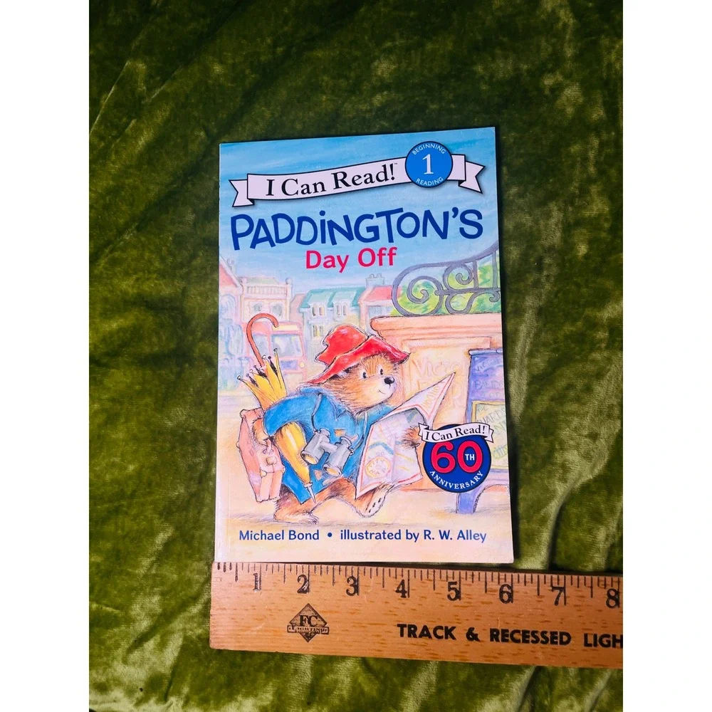 I Can Read!‎ Paddington's Day Off Beginning Reader Book 60th Anniversary Edition